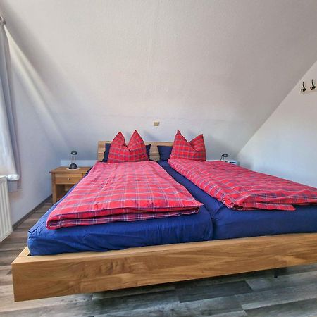 Ferienwohnung Heinis Stuuv Greetsiel Exterior foto