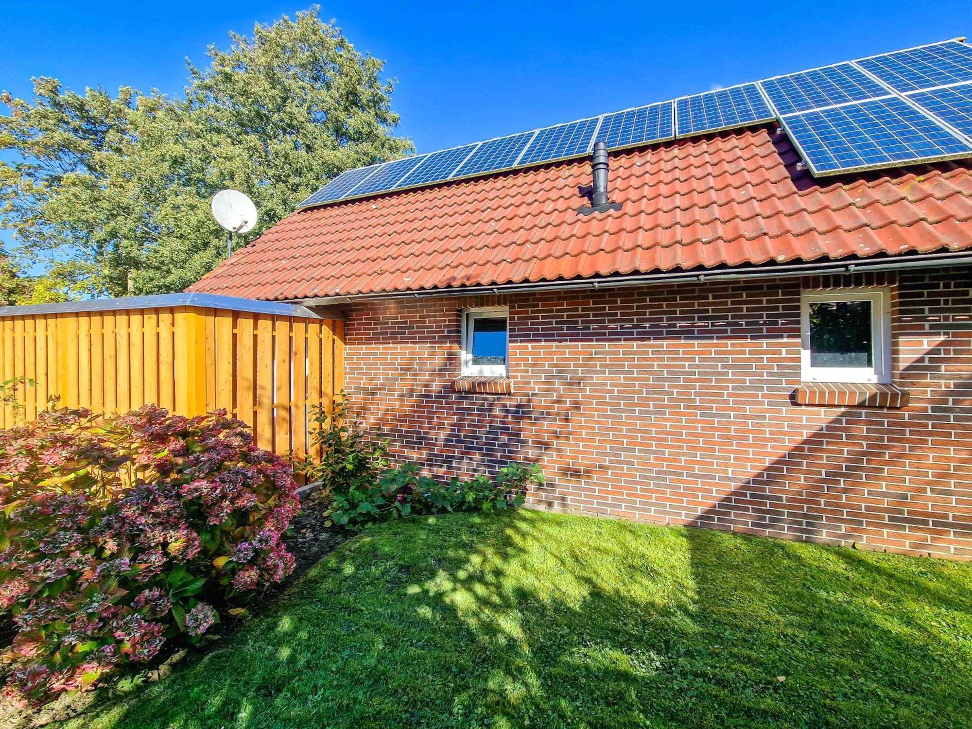 Ferienwohnung Heinis Stuuv Greetsiel Exterior foto